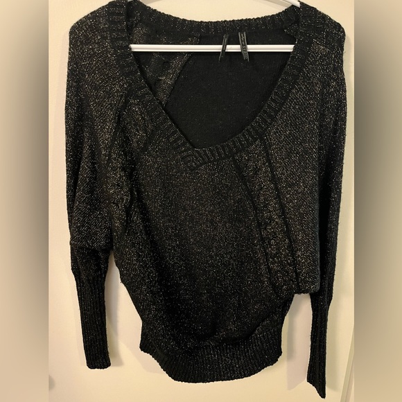 Black Knit Guess Sweater - Picture 1 of 3